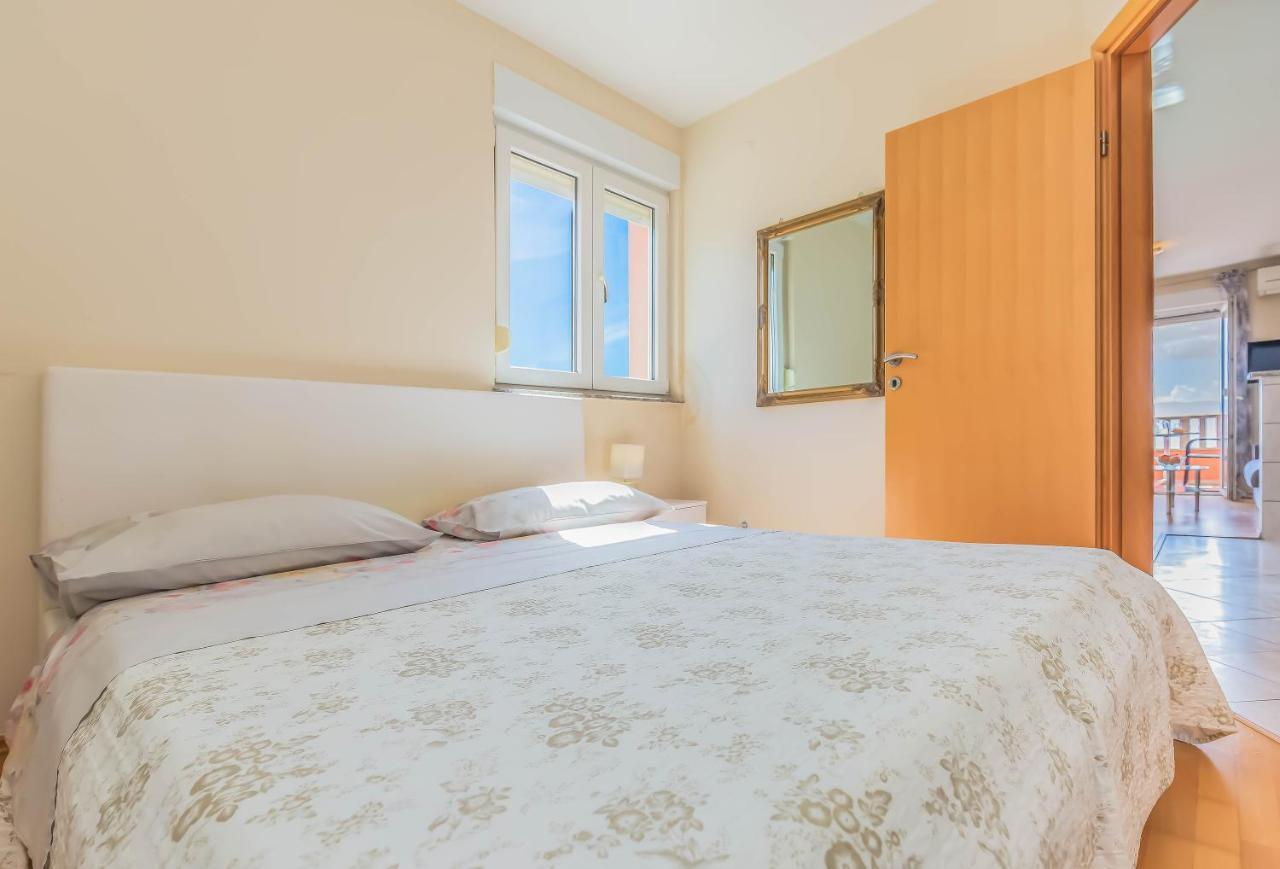 Blue Chill Apartments Duće Eksteriør bilde
